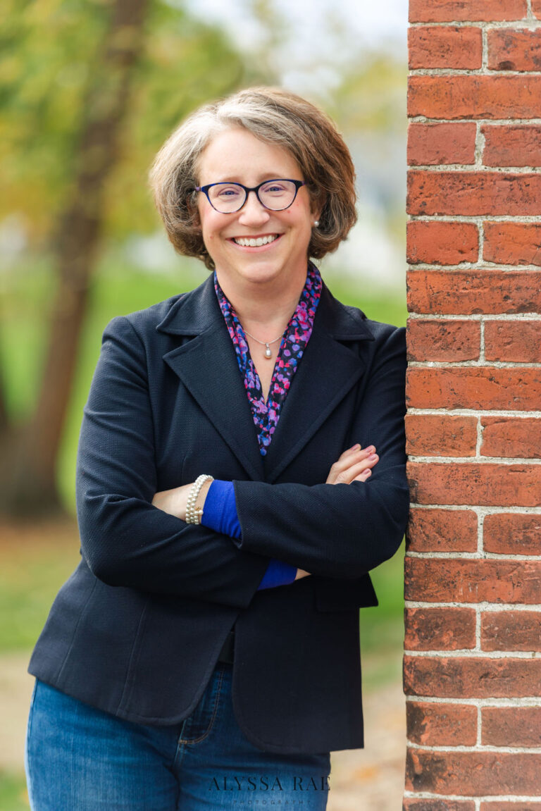 Headshot of Kim Burns